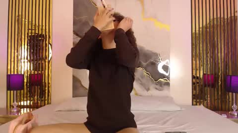 Mtica Brennet online show from December 15, 1:56 am