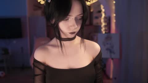 Yuka online show from April 11, 5:39 pm