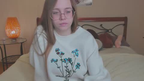 Miya online show from February 3, 1:46 am