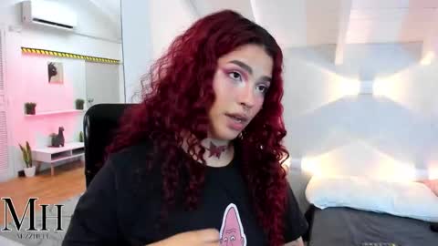 mizzhell_ online show from September 26, 6:49 pm