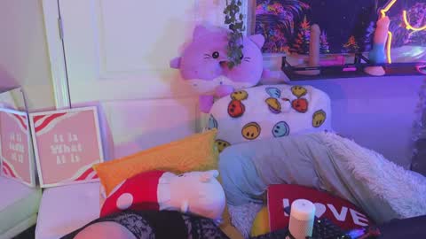 Hera  Tethra Bathtub stream  20k followers  Ask about our custom videos3 online show from January 27, 6:31 pm