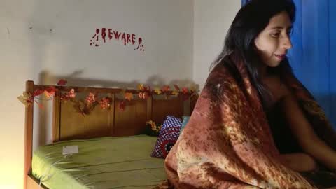 MoonLipson online show from November 10, 6:21 pm