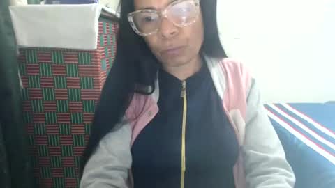 kelly online show from March 9, 6:32 pm