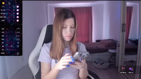 Snapshot of mmm_banana chatting on March 5, 7:49 am Lili online show from March 5, 7:49 am