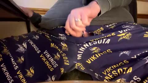 mnguy19726969 online show from May 6, 6:03 pm