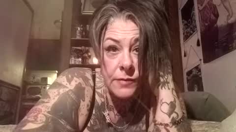 Kittykittybangbang online show from February 1, 6:21 am