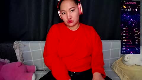 moanakoa online show from January 4, 12:27 am