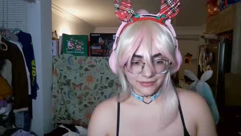 The Mochi Rainbow Variety Show online show from December 28, 11:37 pm