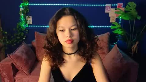 moco_choco online show from February 1, 1:35 am