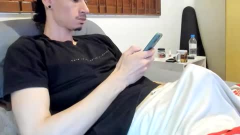 DigBreed online show from November 25, 2:10 am