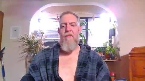 moeblick online show from February 11, 12:36 pm