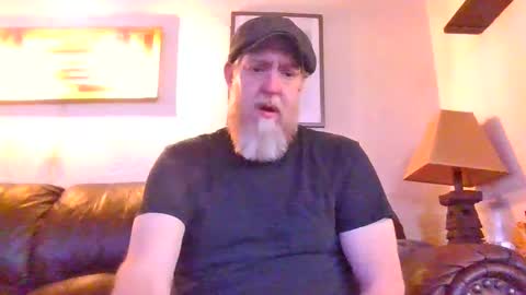 moeblick online show from February 1, 3:28 pm