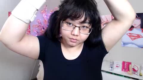 Molly online show from November 23, 5:05 am