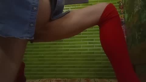 MohawkRed online show from April 17, 2:36 am