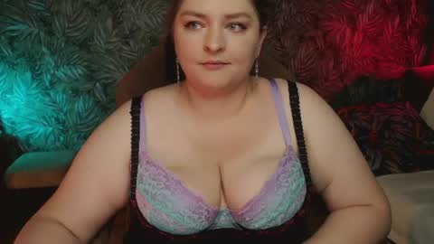 moisofi online show from June 24, 8:49 pm