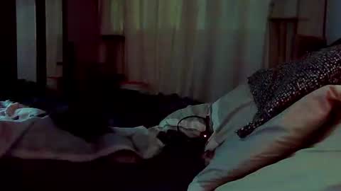 mojoe420 online show from November 30, 2:51 am