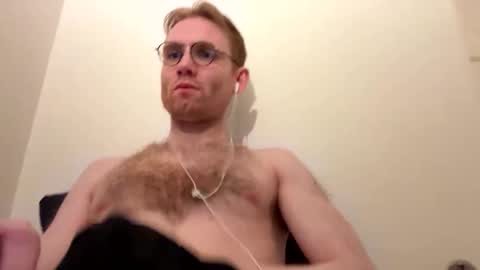 Snapshot of molliter chatting on October 28, 12:22 am molliter online show from October 28, 12:22 am