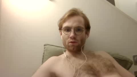 Snapshot of molliter chatting on February 9, 2:17 am molliter online show from February 9, 2:17 am