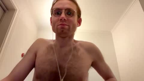 Snapshot of molliter chatting on October 2, 1:26 am molliter online show from October 2, 1:26 am