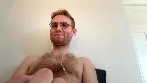 Snapshot of molliter chatting on October 30, 1:55 pm molliter online show from October 30, 1:55 pm