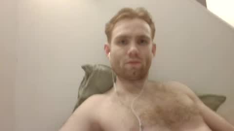 Snapshot of molliter chatting on March 6, 12:43 am molliter online show from March 6, 12:43 am