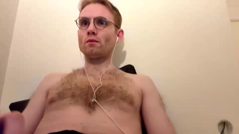 Snapshot of molliter chatting on October 27, 12:21 am molliter online show from October 27, 12:21 am