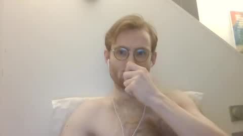 Snapshot of molliter chatting on December 3, 6:33 pm molliter online show from December 3, 6:33 pm