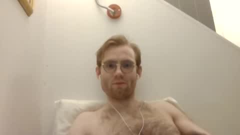 Snapshot of molliter chatting on December 12, 12:05 am molliter online show from December 12, 12:05 am