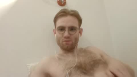 Snapshot of molliter chatting on March 10, 11:38 pm molliter online show from March 10, 11:38 pm