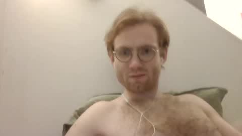 Snapshot of molliter chatting on February 24, 12:52 am molliter online show from February 24, 12:52 am