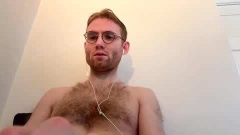 Snapshot of molliter chatting on October 31, 2:39 pm molliter online show from October 31, 2:39 pm