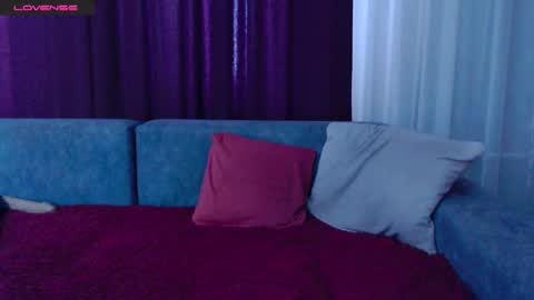 Molly1sex online show from March 27, 8:26 am