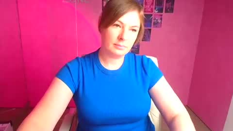 Molly online show from November 30, 2:57 pm