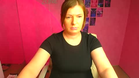 Molly online show from April 25, 2:47 pm