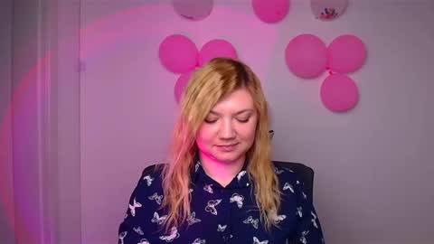 Molly online show from February 26, 3:43 pm