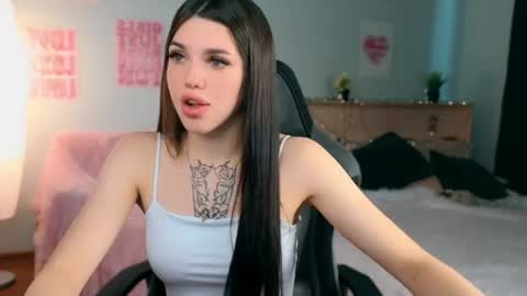 Molly online show from June 14, 4:14 am
