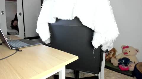 Molly  online show from February 6, 7:38 pm