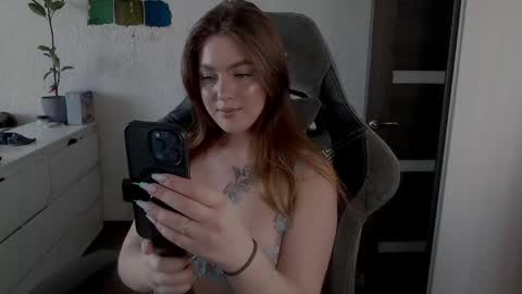Molly online show from June 1, 7:20 am