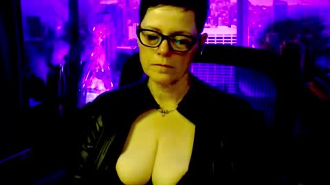 MollySun Nina Randmann online show from March 26, 8:14 pm