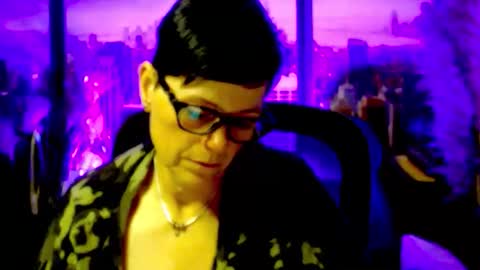 MollySun Nina Randmann online show from June 11, 4:38 pm