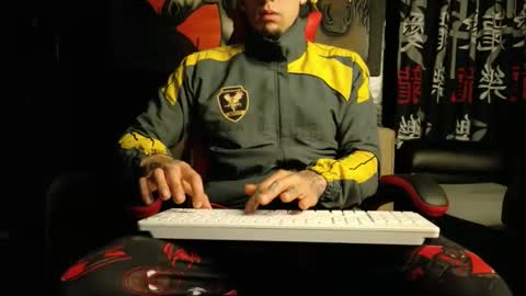 Molotov online show from November 4, 2:57 am