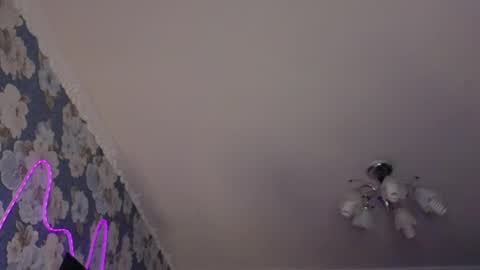 Leah online show from May 18, 2:56 pm
