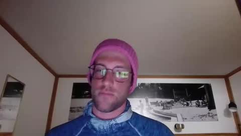 moms_little_monster online show from March 13, 9:40 pm