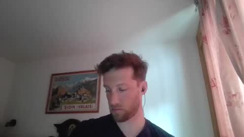 moms_little_monster online show from December 18, 2:38 pm