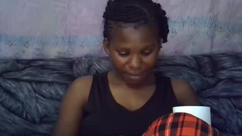 momsdoll online show from February 6, 9:24 am