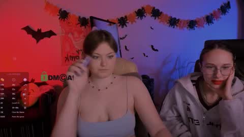 Mona  online show from November 3, 7:59 pm