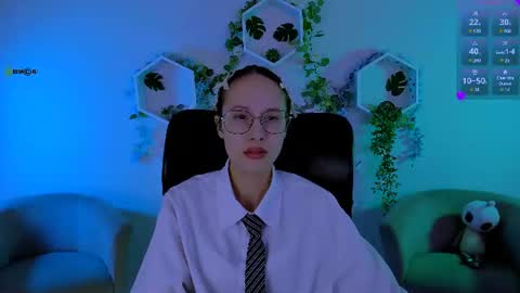 Mona  online show from July 25, 8:45 am