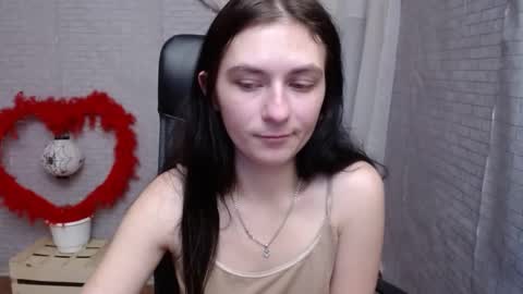 monakali online show from February 4, 10:10 am