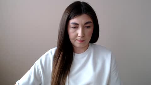 sweet girl and shine body online show from July 27, 6:33 am