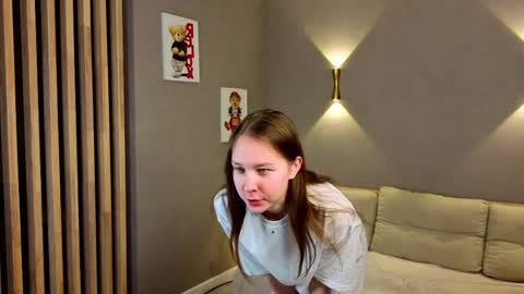 my name is Nika online show from December 19, 4:24 pm